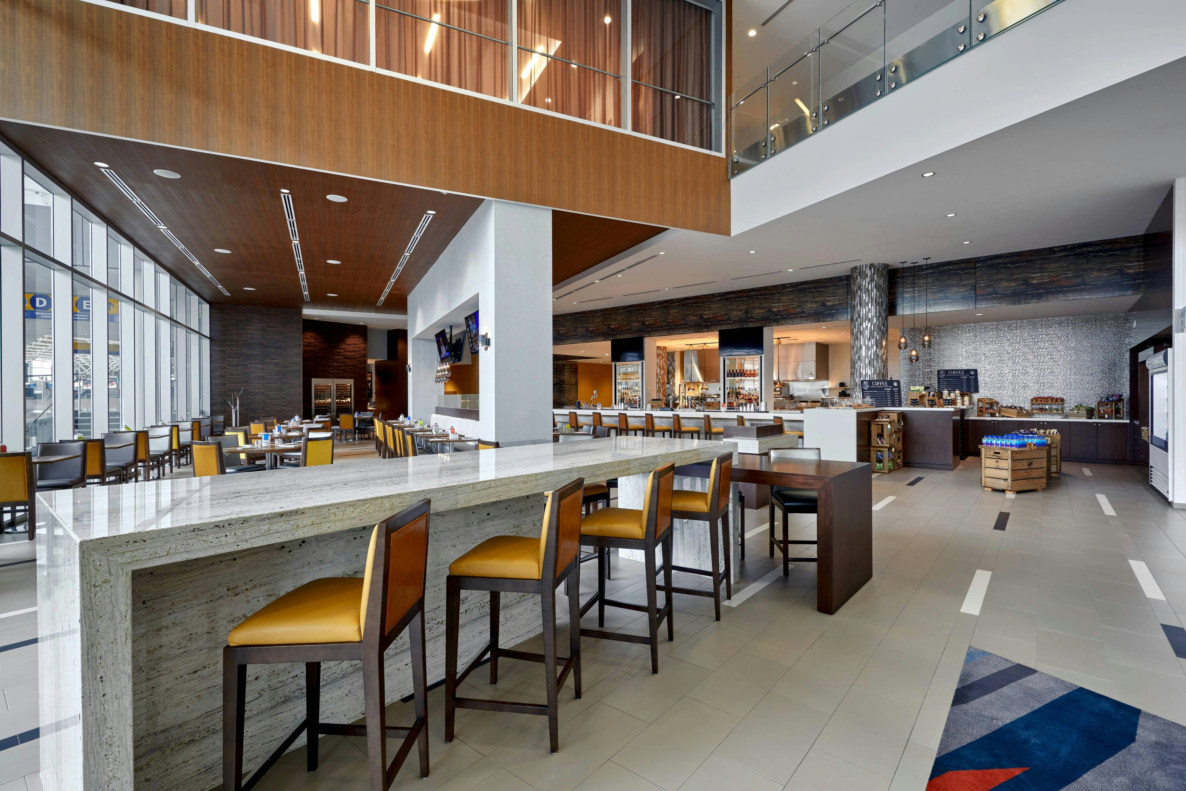 CALGARY AIRPORT MARRIOTT IN-TERMINAL HOTEL 20/33