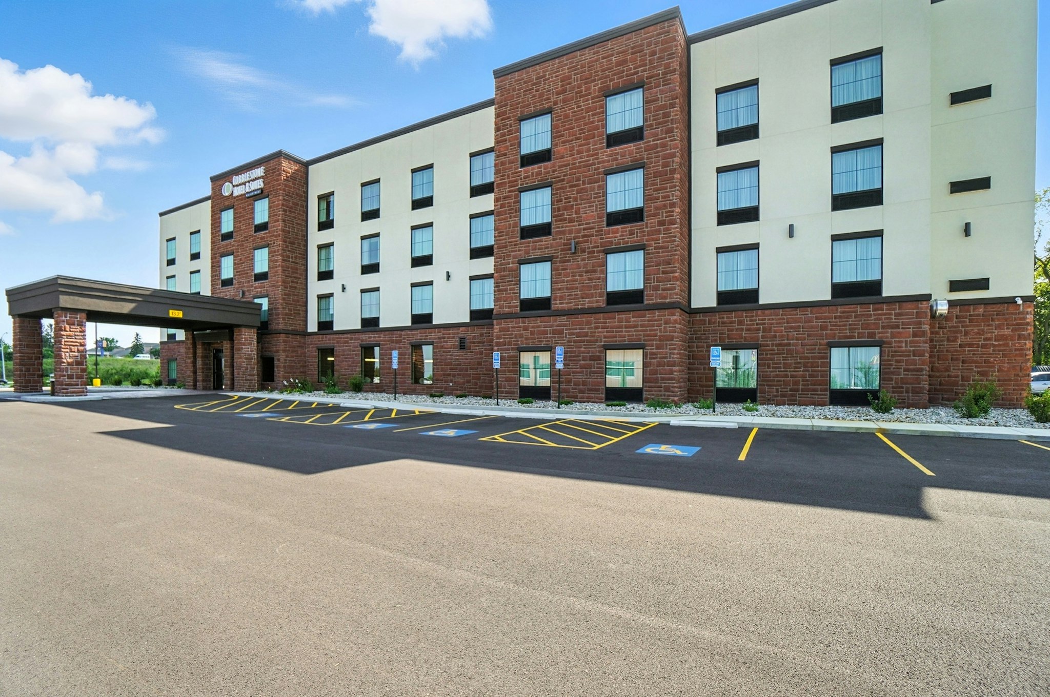 Cobblestone Hotel & Suites-Bellefontaine 45/50