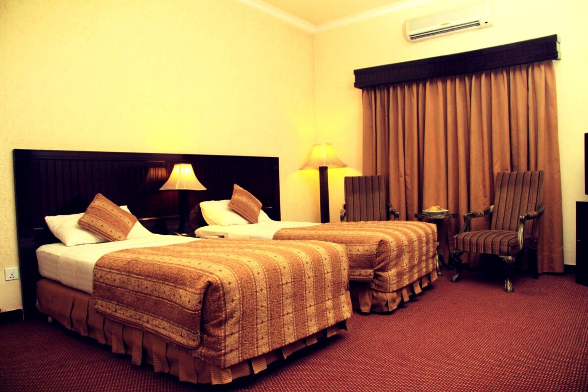 STANDARD, TWIN BEDS
