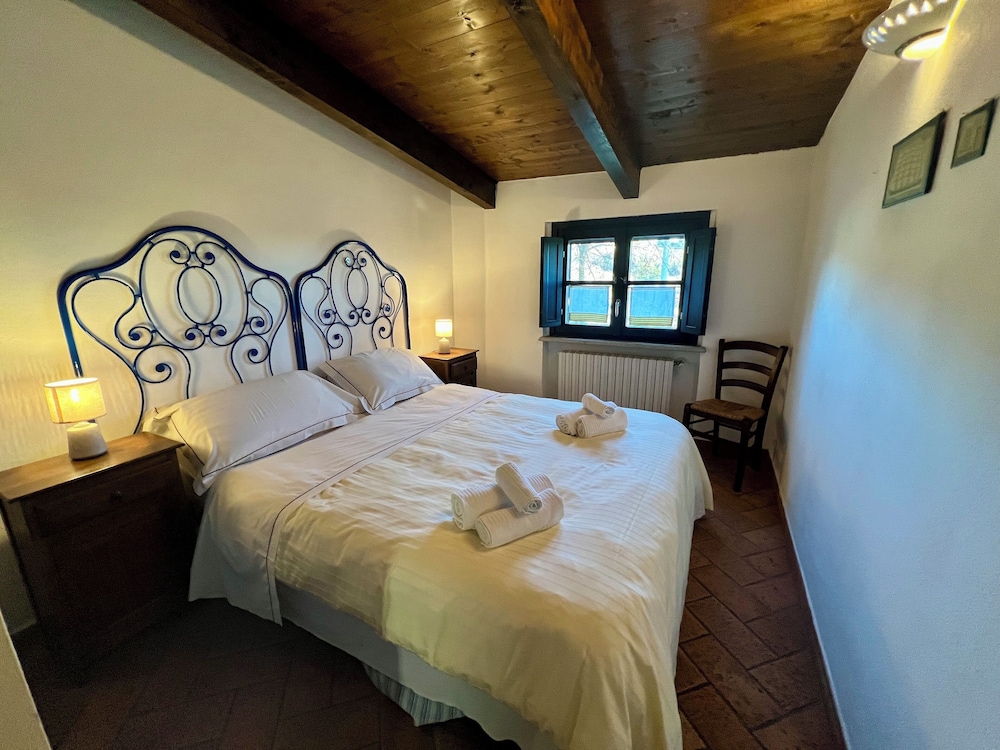 Le Serre Suites and Apartments 7/34