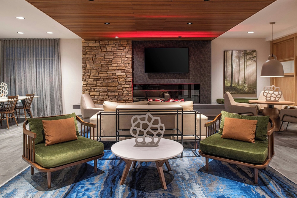 Fairfield Inn & Suites by Marriott Sacramento Winters 26/50