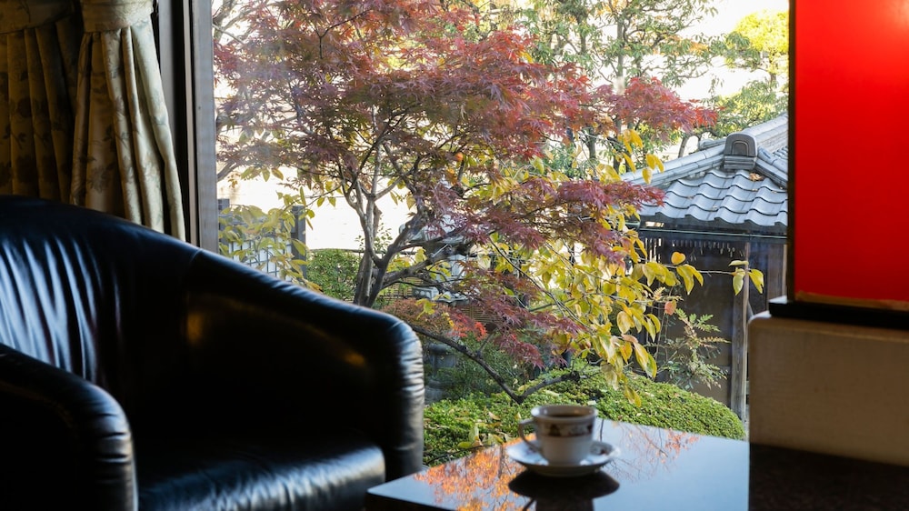 NARA PARK HOTEL 49/50