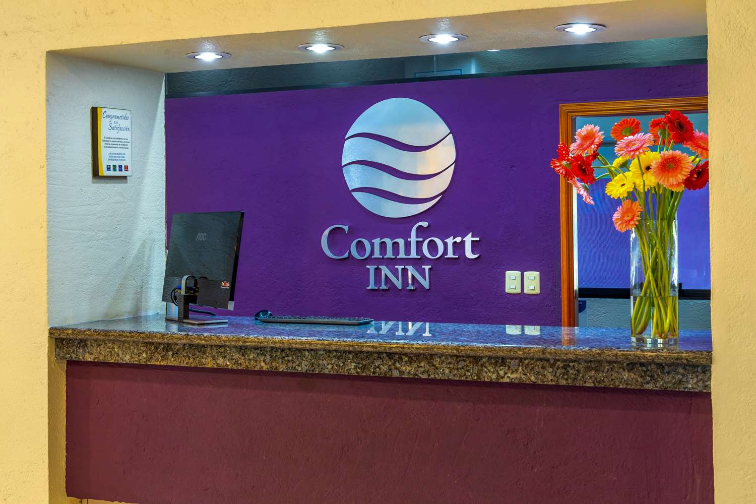 Comfort Inn Cordoba, VER 7/28