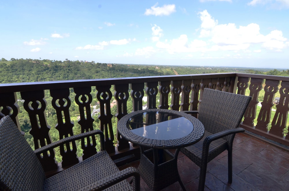 Crosswinds Resort Suites 34/50