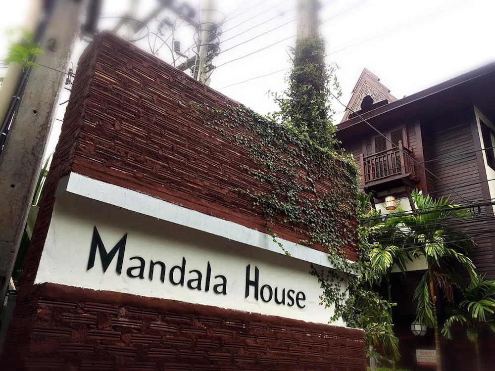 MANDALA HOUSE 4/68