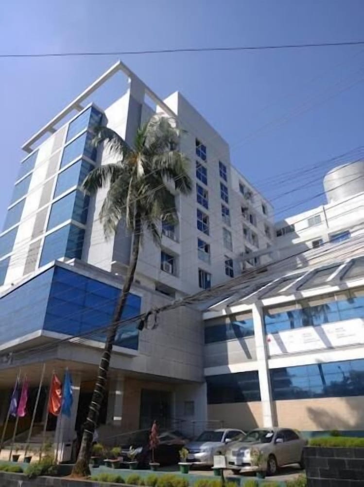 Nirvana Inn 2/50