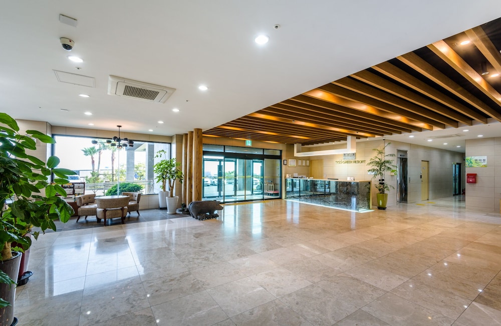Eco Green Resort 7/77