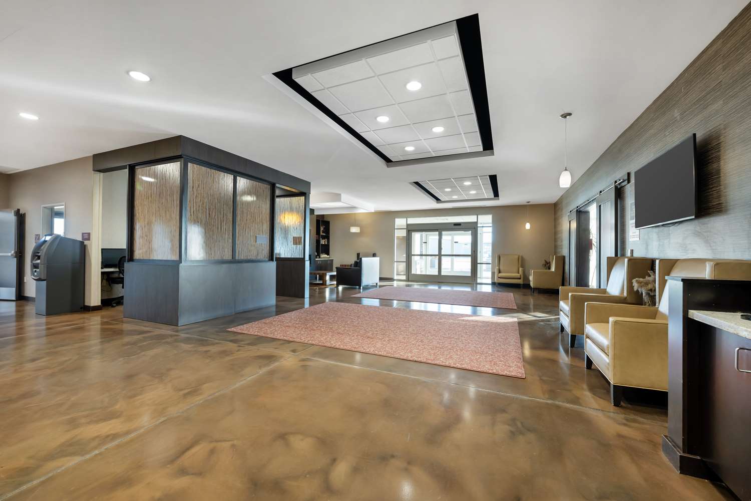 Best Western Plus Lakeview Hotel 10/48