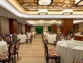 Ramada by Wyndham Jiaxing 10/17