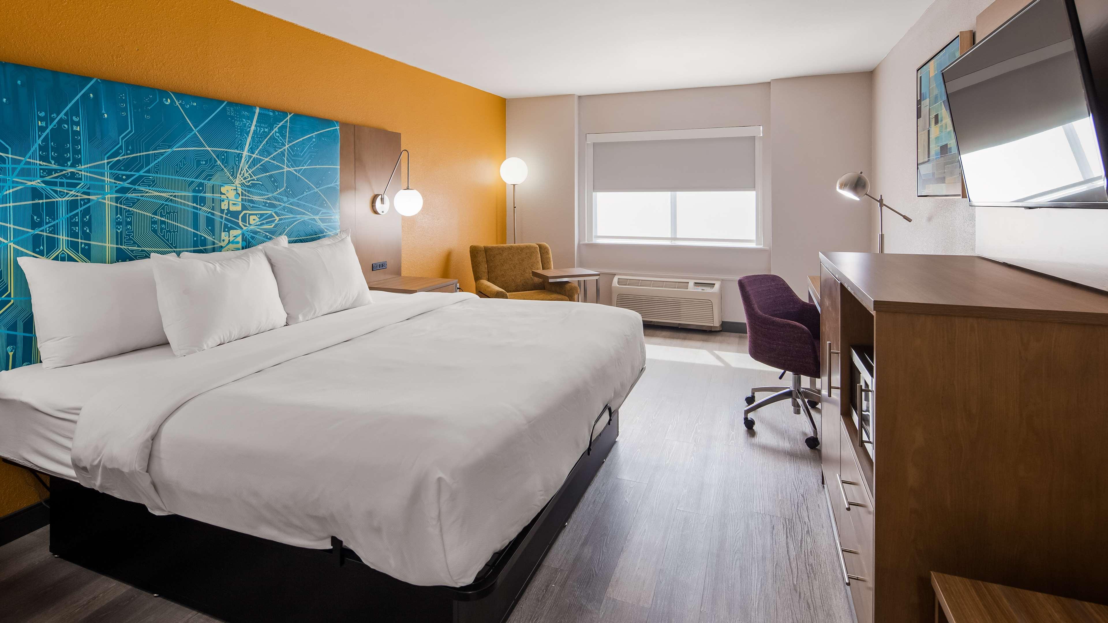 Room, Accessible, Best Western Plus Raleigh Crabtree Valley Hotel 3/10