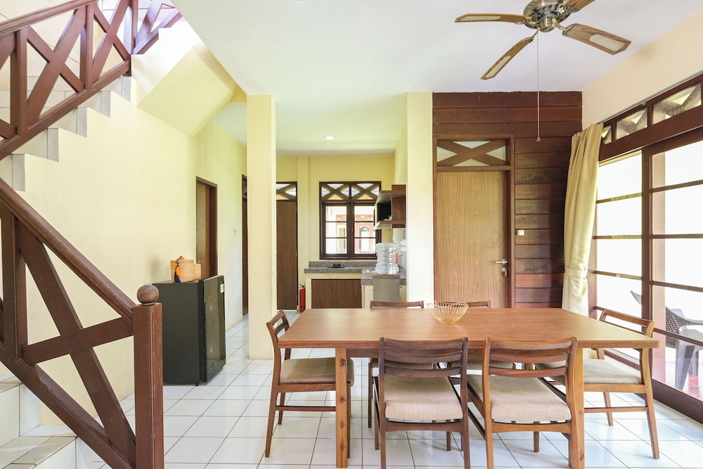 Mutiara Carita Cottages 52/72