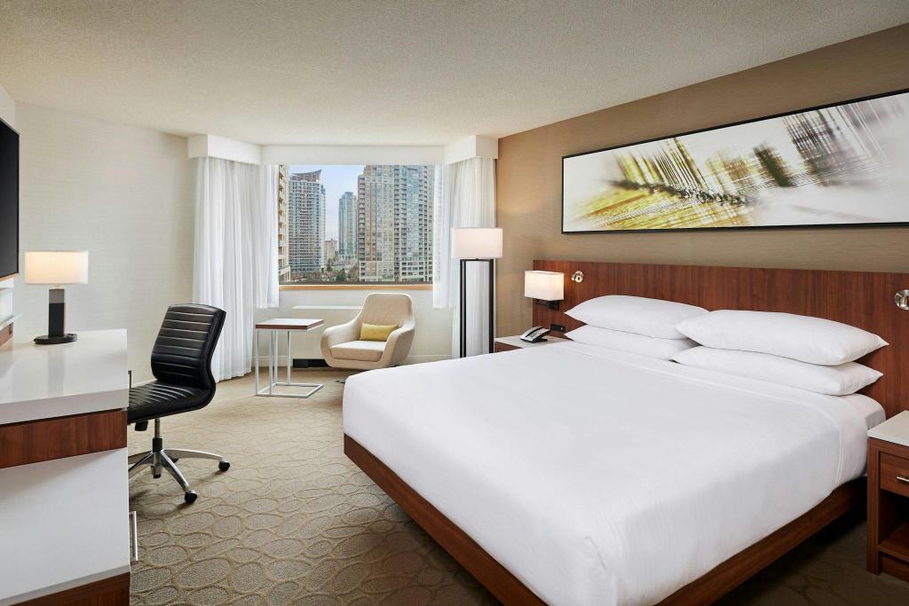 1 Bedroom, Residential, Suite, King Bed, Sofa