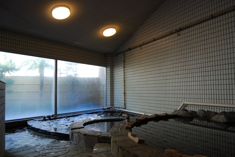 Tsutaya Ryokan (ex Obama Onsen Tsutaya Ryokan) 3/18