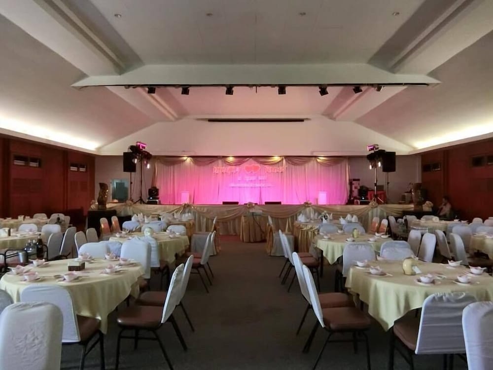 Beverly Hill Park Hotel 18/25