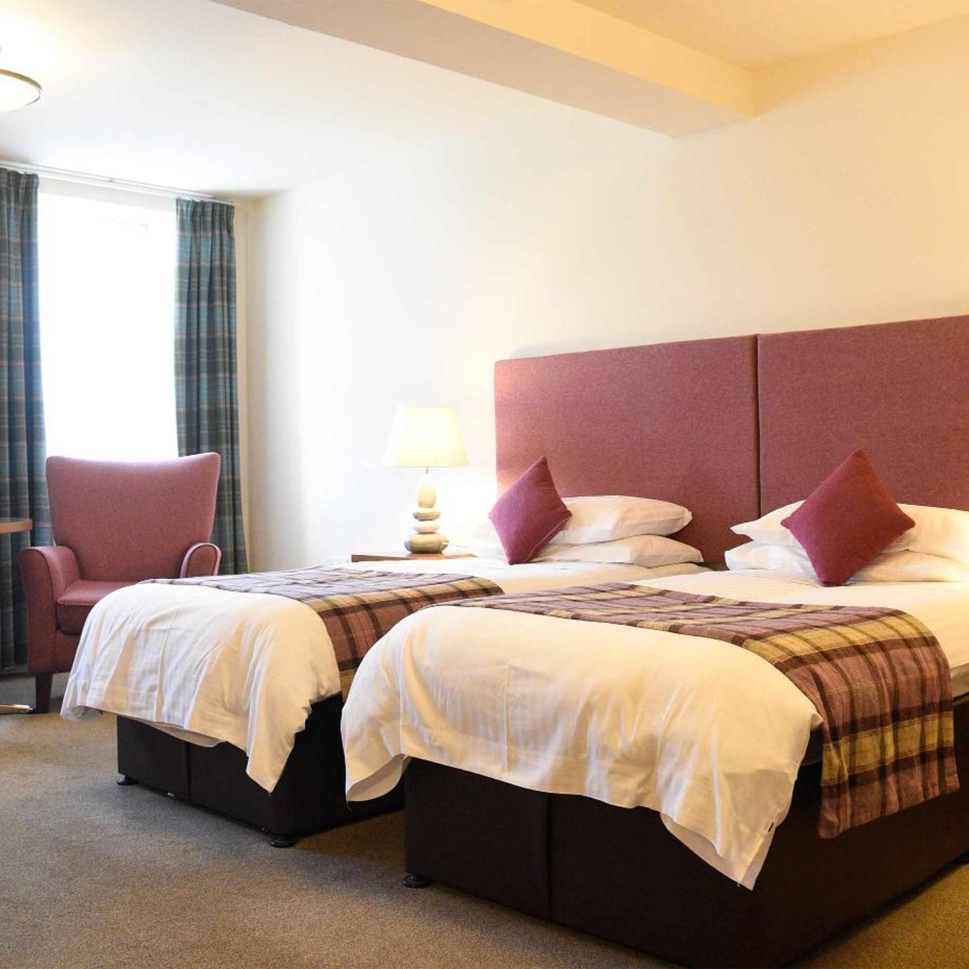 Premier, Twin Beds