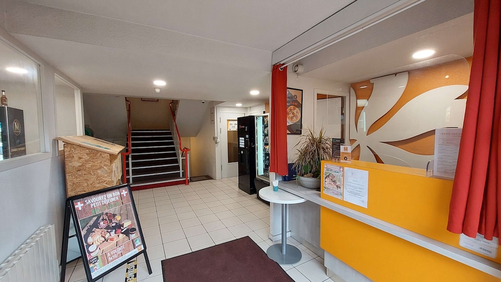 Premiere Classe Annecy Sud - Cran Gevrier 55/73