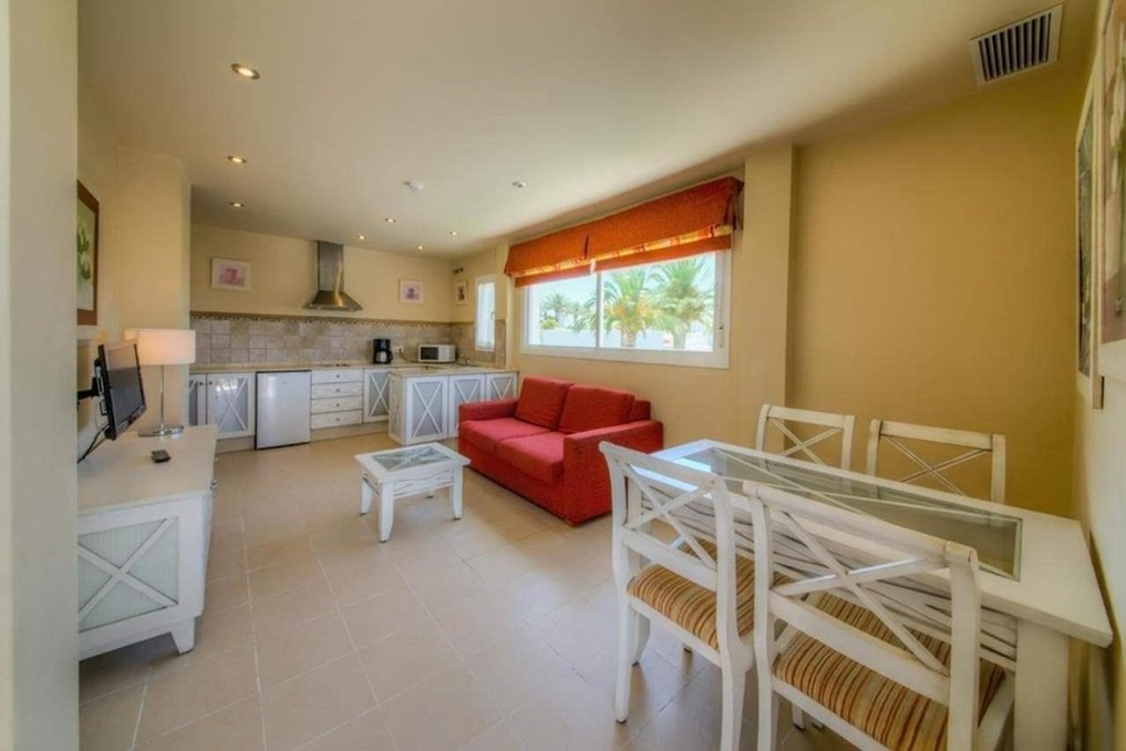 APARTAMENTOS PIEDRAMAR 7/25