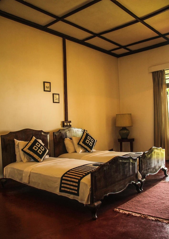 Ancoombra Tea Estate Bungalow 19/38