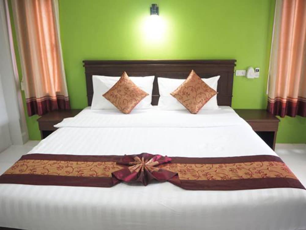 Hatzanda Lanta Resort 23/64