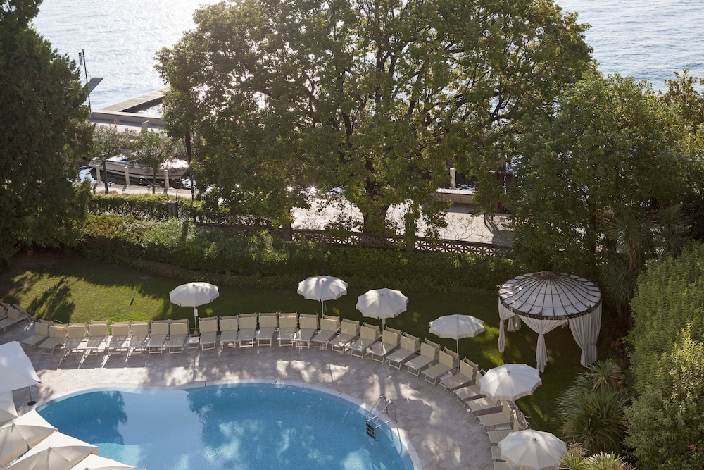Hotel Savoy Palace in GARDONE RIVIERA