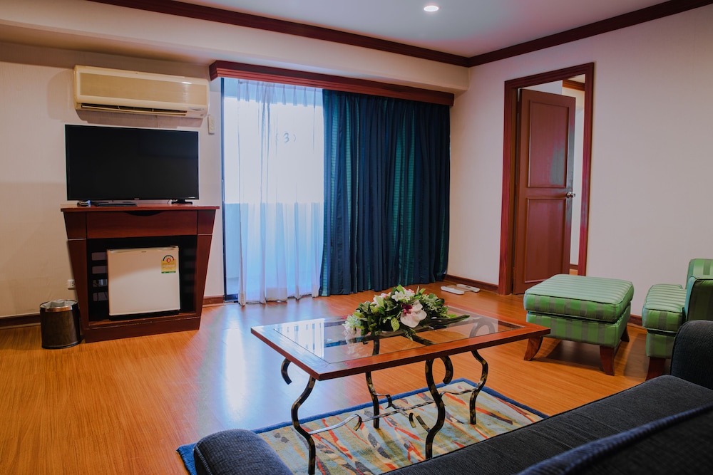 Baiyoke Suite 35/63