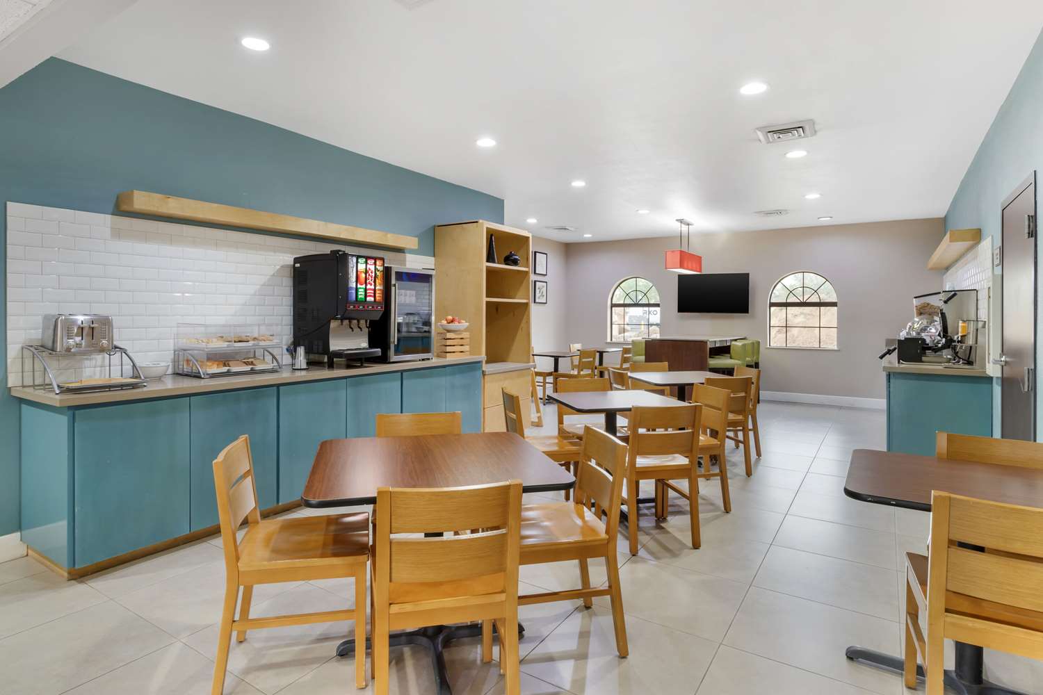 restaurant cafeteria