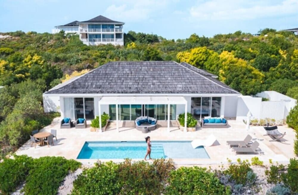 SAILROCK RESORT 11/80