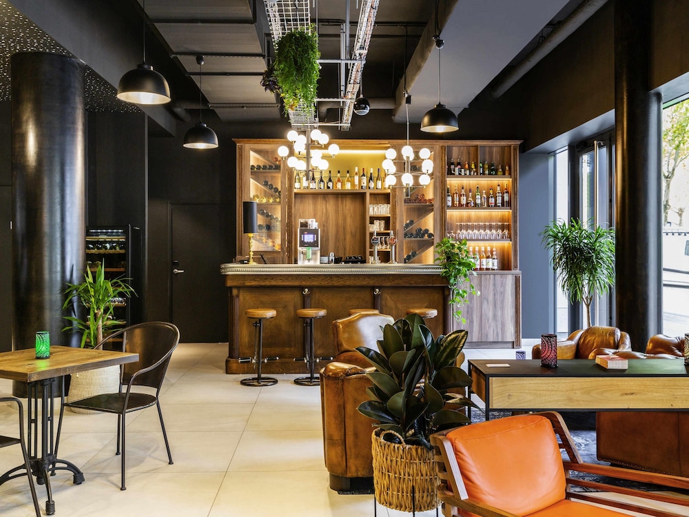 Ibis Styles Puteaux Paris La Defense 63/74