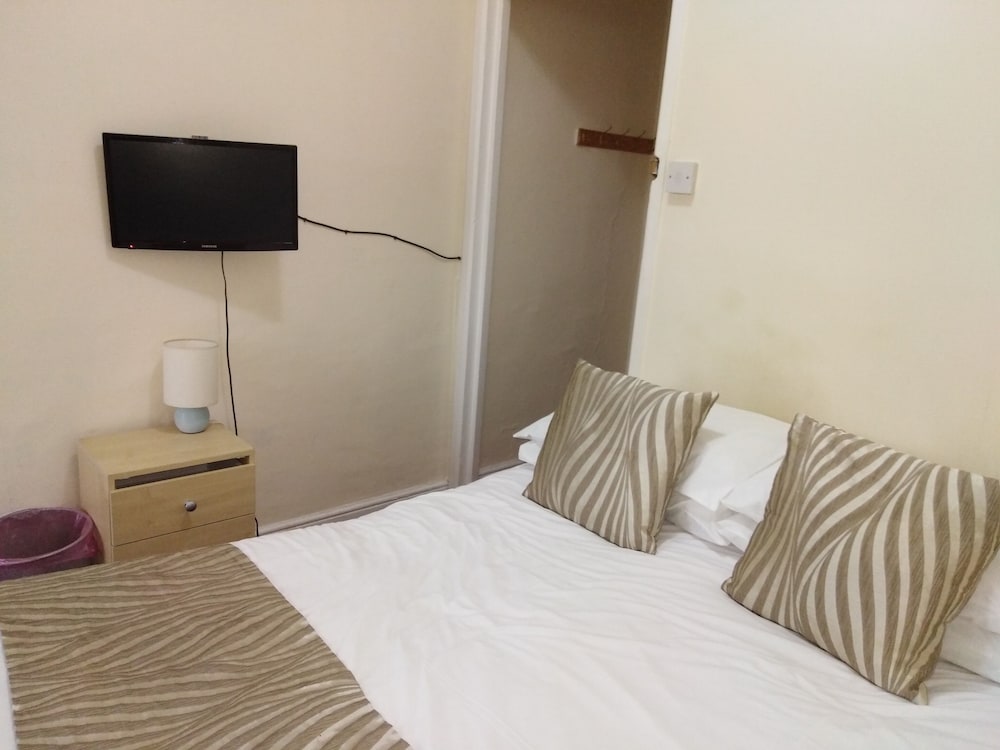 Tuxford House Hotel 15/34