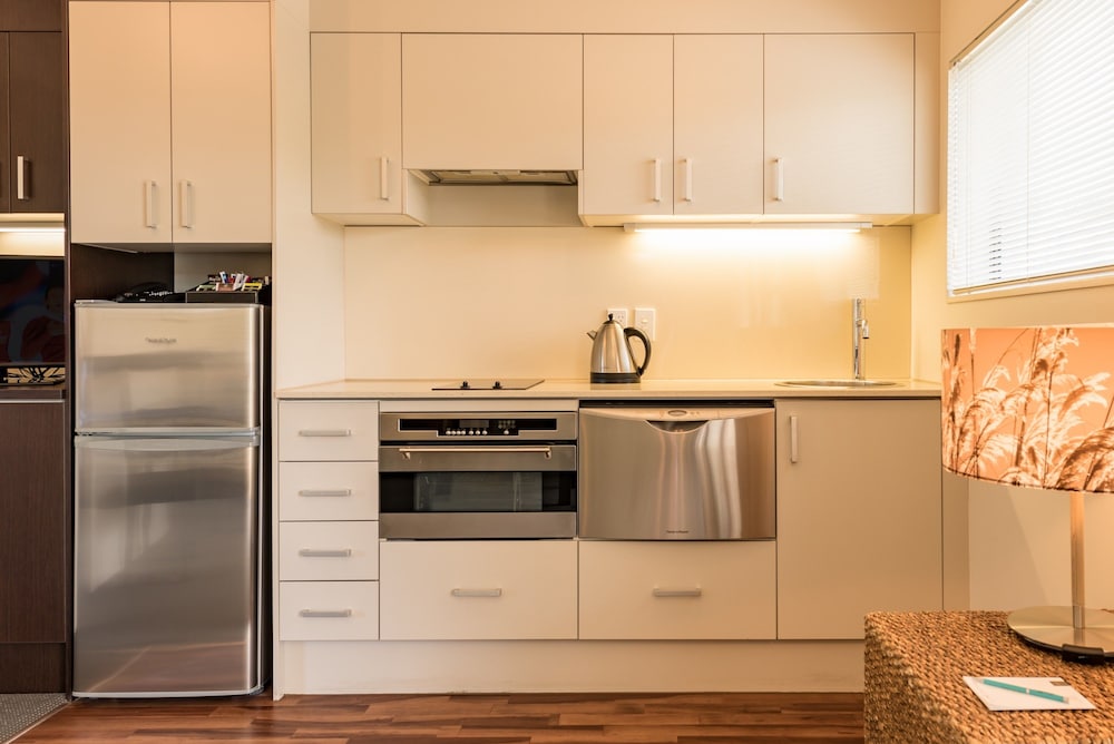 Sea Spray Suites 32/61