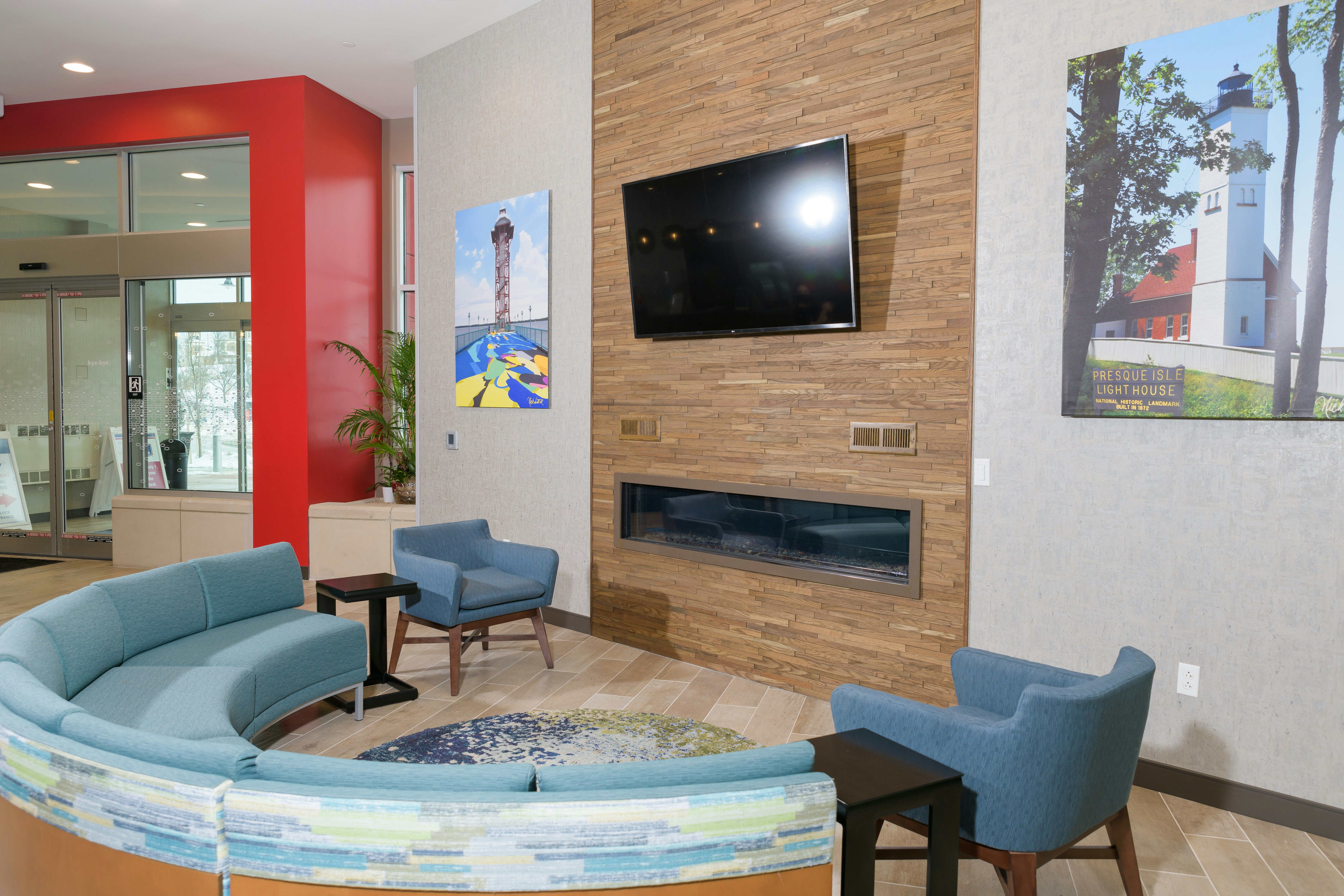 Hampton Inn & Suites Erie Bayfront 44/54