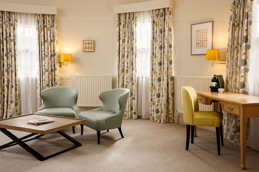 Mercure Gloucester Bowden Hall Hotel 41/70