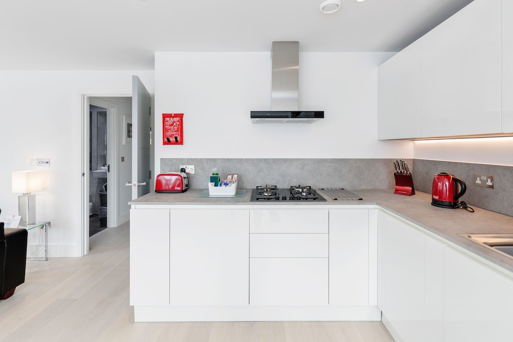Roomspace Apartments -Walpole Court 3/50