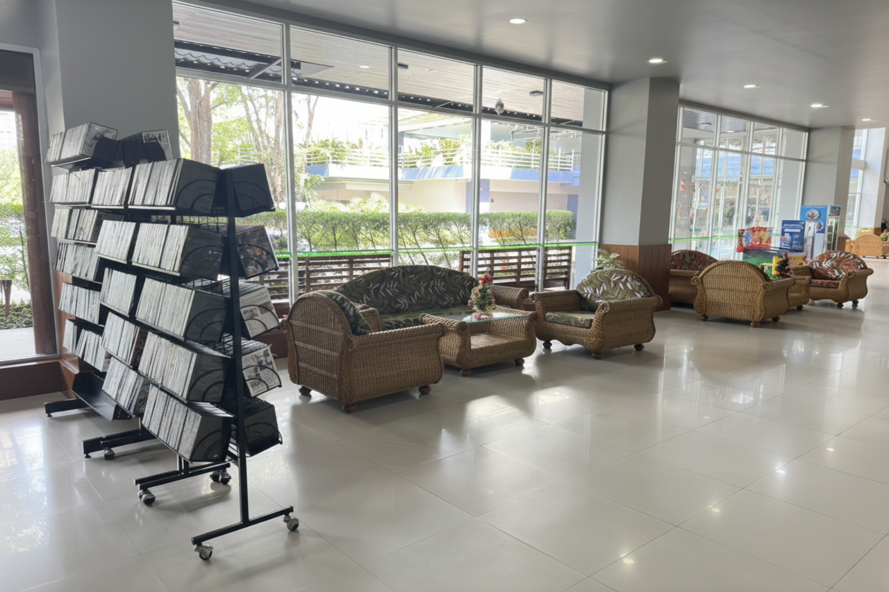 J Town Serviced Apartments Hotel 48/58