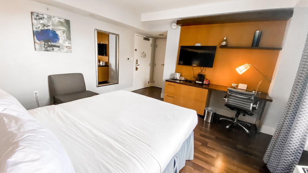 Hotel Indigo Baton Rouge Downtown 37/83