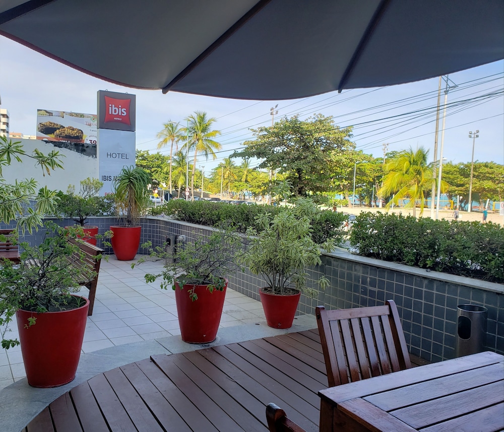 Ibis Maceio Pajucara 50/74