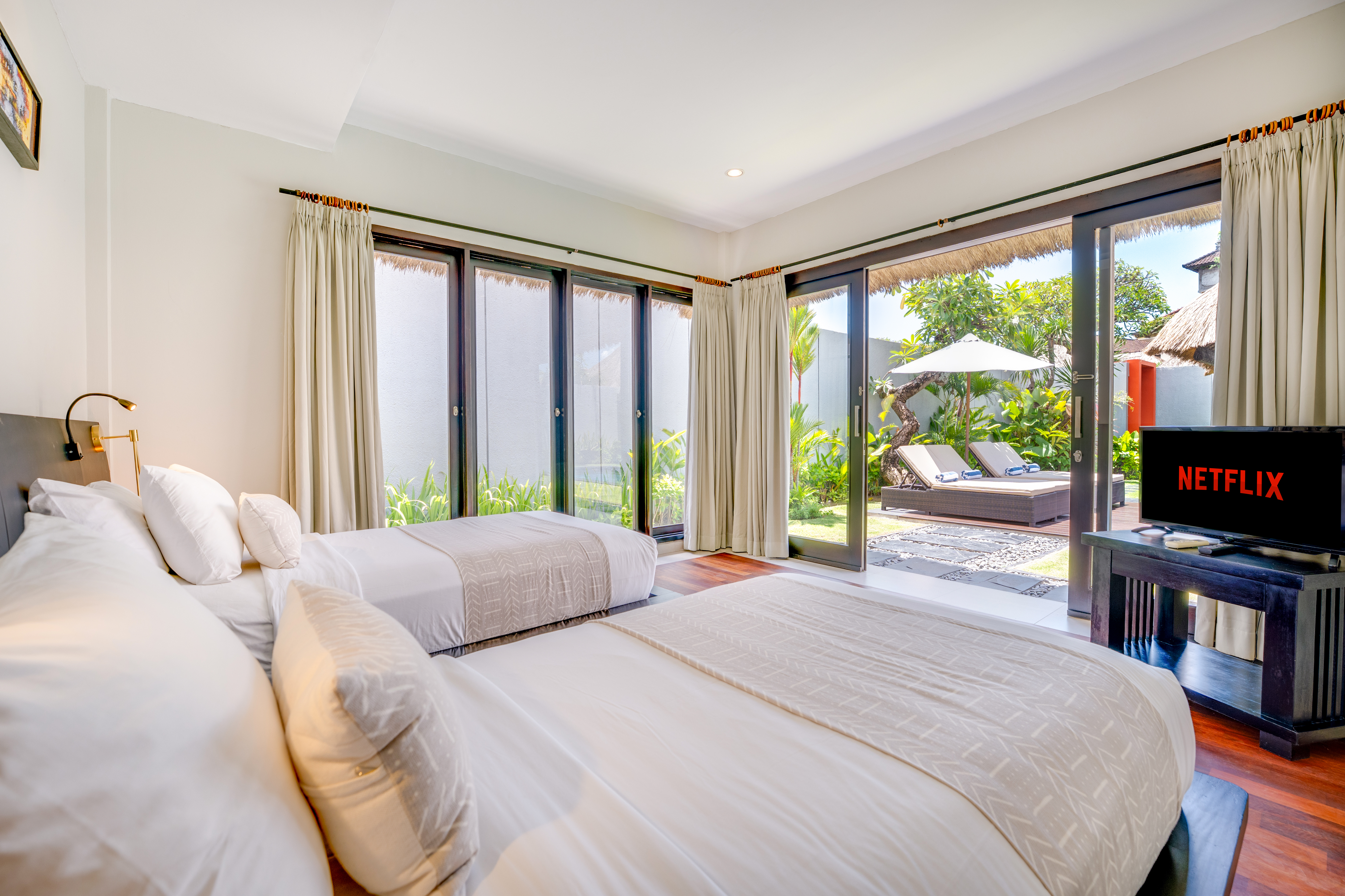 2 Bedrooms, Pool, Villa