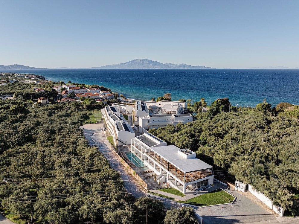 Magique Bleu Suites 45/50