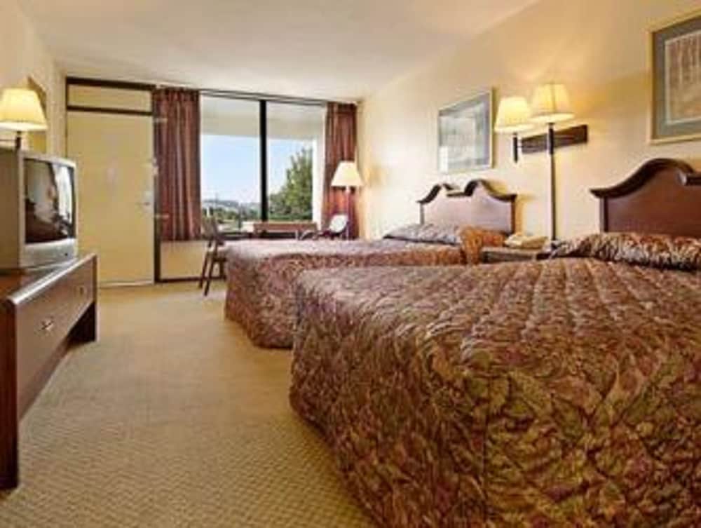 Inn of Loudon 13/40