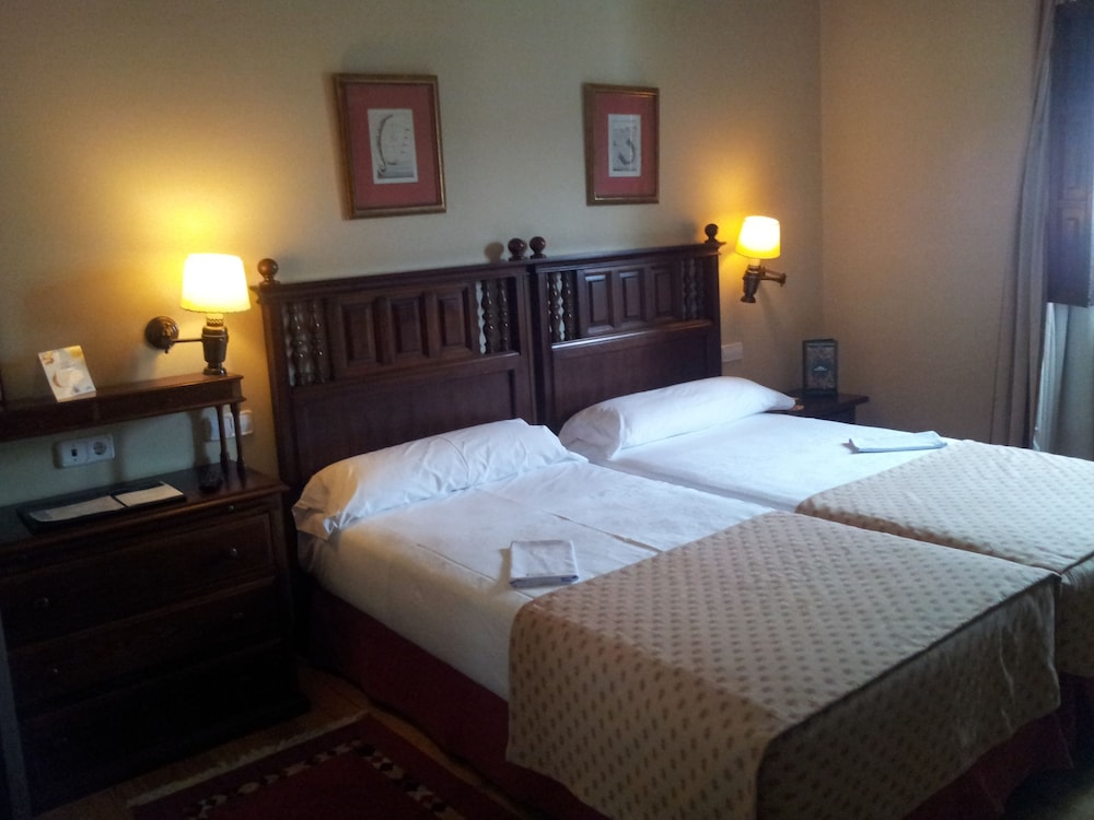 PARADOR DE FERROL 11/40