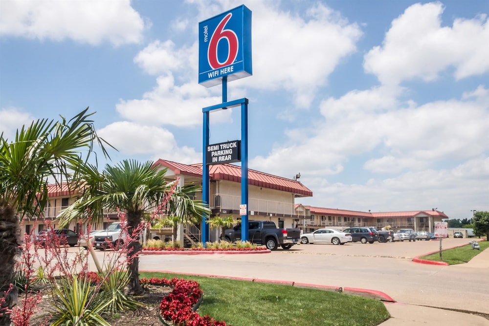 Motel6 Mesquite, TX - Rodeo - Convention Ctr 31/39