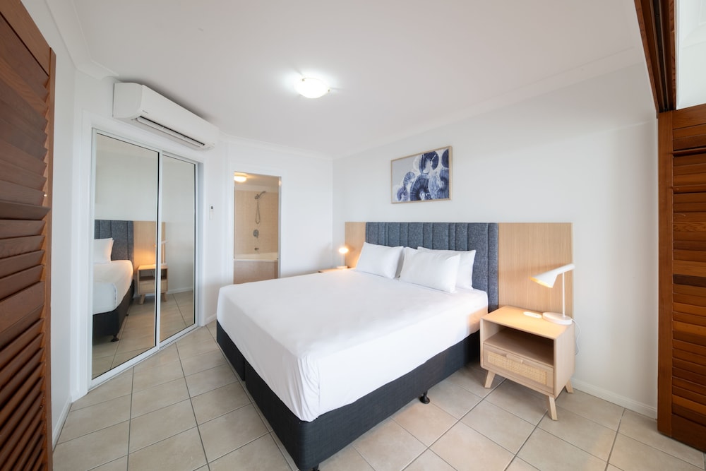 1 Brm Ocean View Apartment