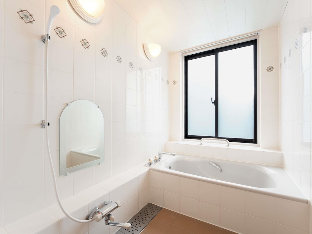Grand Mercure Yatsugatake Resort & Spa 50/50