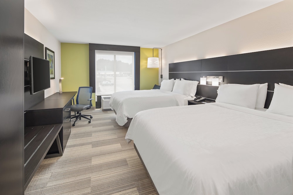 Holiday Inn Express Hotel Suites Hardeeville Hilton Head 25/68