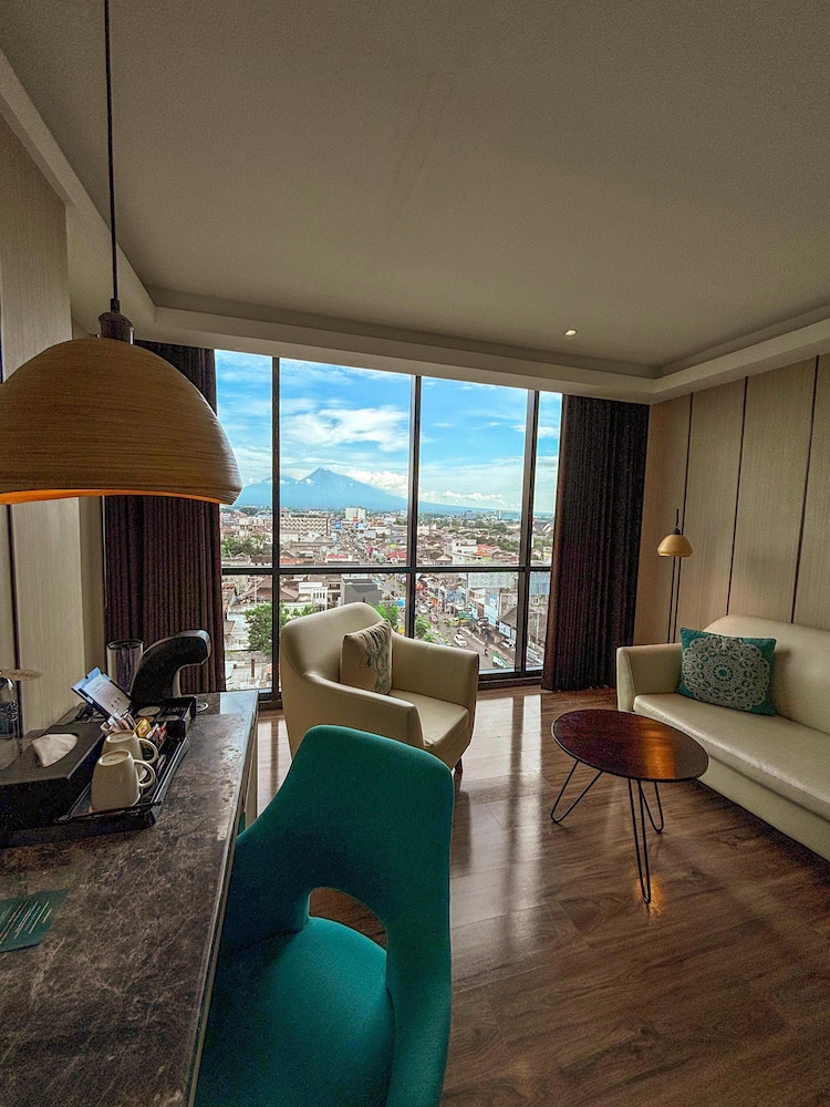 The Manohara Hotel Yogyakarta 45/67