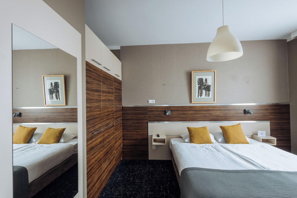 Hotel Beethoven 8/50