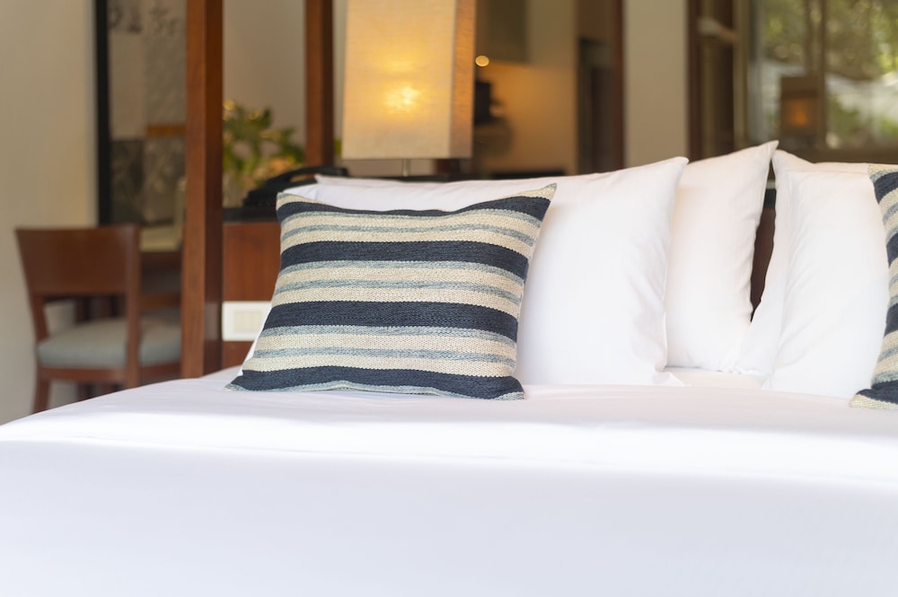 Woodlands Suites Serviced Residences 20/50