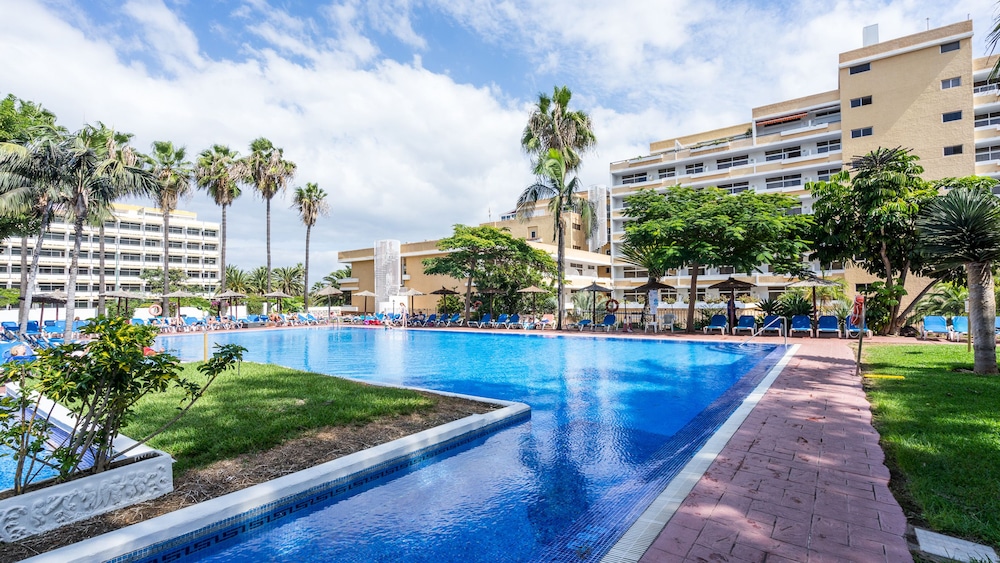 BLUESEA Puerto Resort 56/60