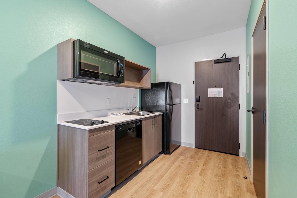 ECHO Suites Extended Stay by Wyndham Houston Katy West 31/31