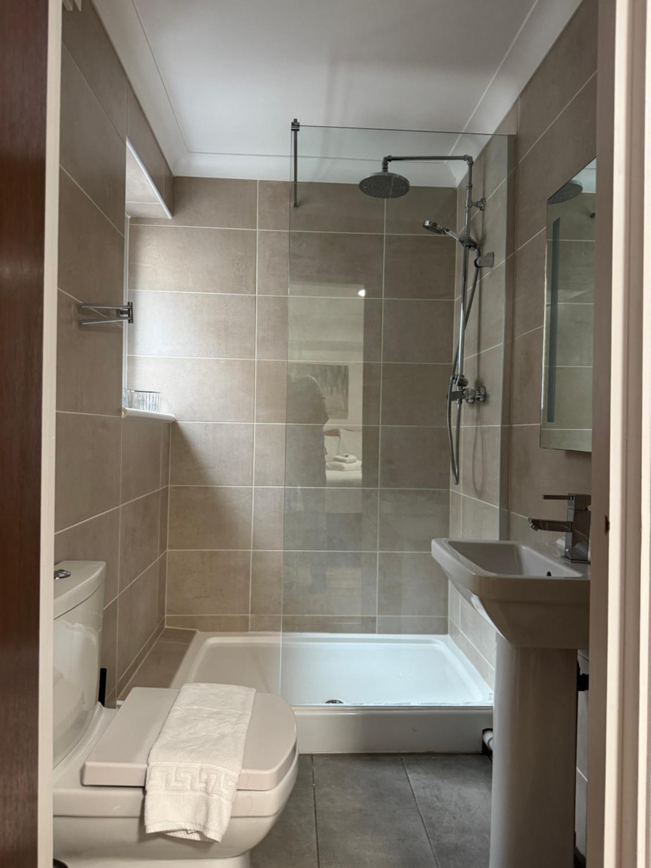 Romany House Hotel 20/20